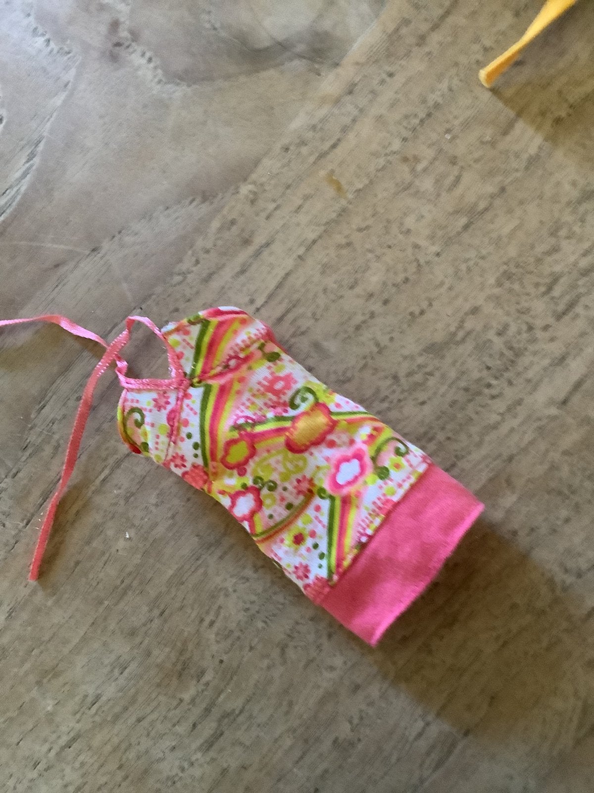 Barbie jurkje, Ophalen of Verzenden, Gebruikt, Kleertjes