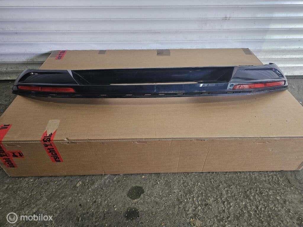 Volkswagen passat B8 Diffuser achter 3G5807521D, Gebruikt, Ophalen of Verzenden