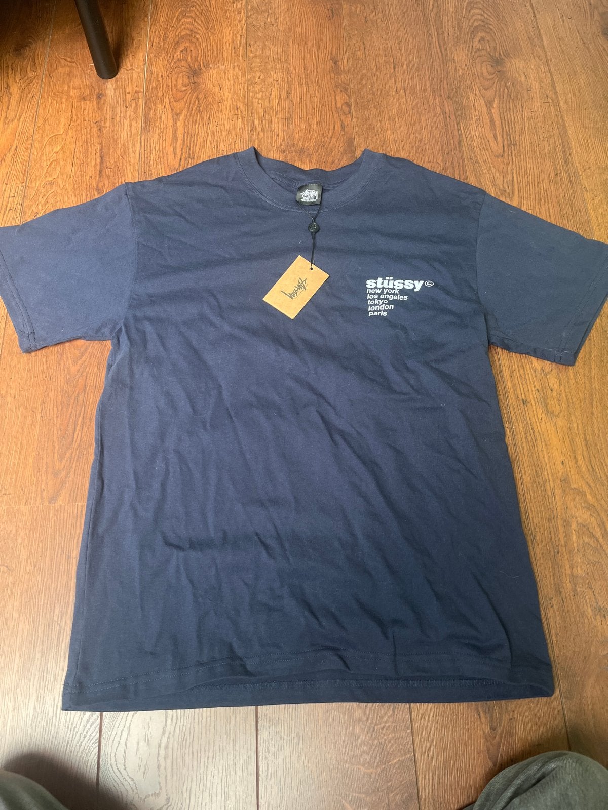 Stüssy T-shirt met aardbei print - Maat S, Ophalen of Verzenden, Nieuw, Maat 46 (S) of kleiner, Blauw