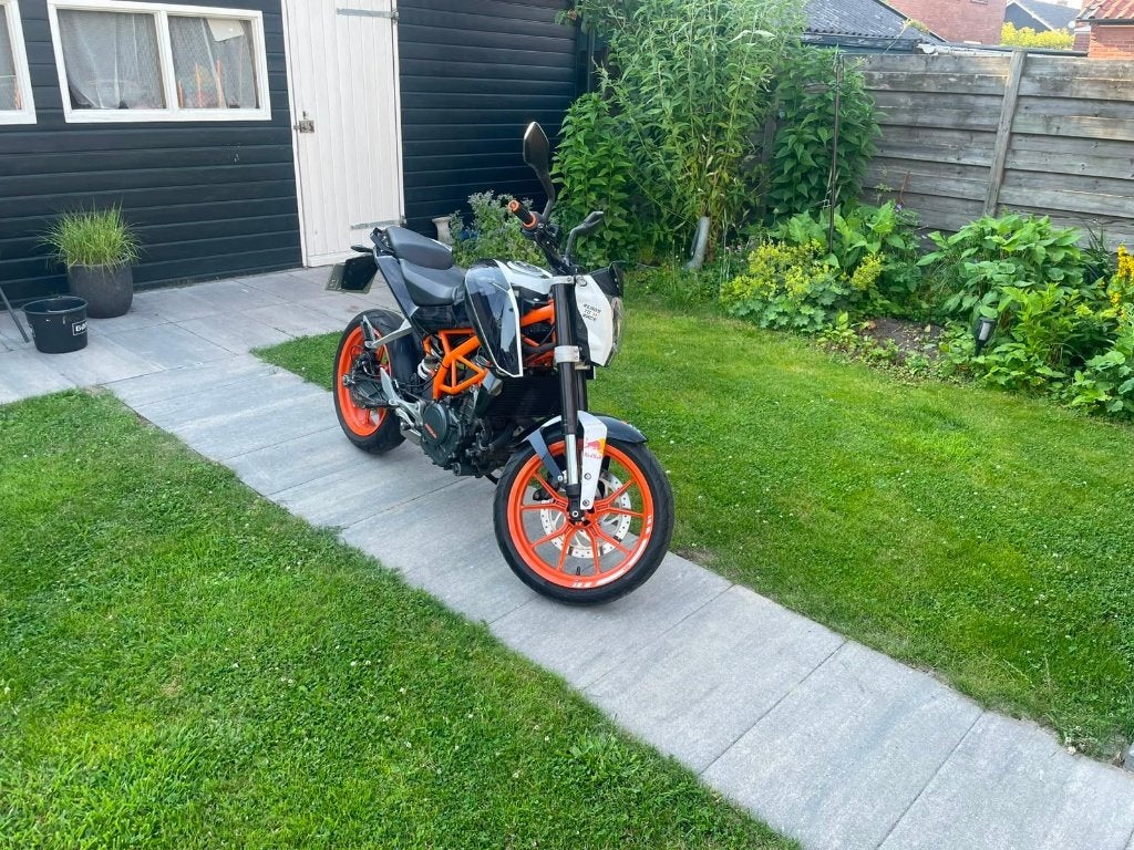 KTM 390 Duke ABS - A2 - 32kW/44pk, Motoren, Bedrijf, Minimaal motorrijbewijs A2, ABS, Naked bike