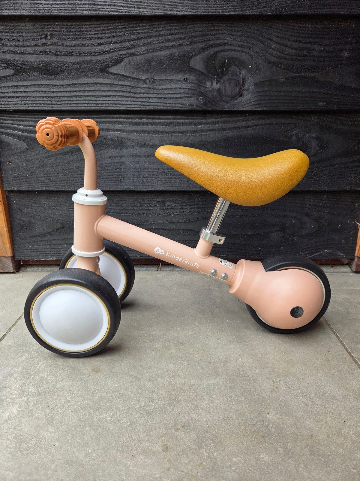 Kinderkraft driewieler/loopfiets - Lichtroze, Ophalen, Zo goed als nieuw, Loopfiets