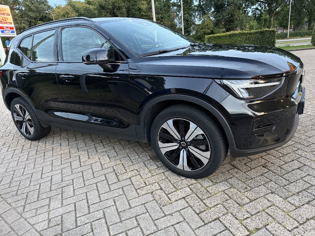 Volvo XC40 Recharge Twin Pure Electric 231pk AWD 2022 Zwart, Automaat, Dealer onderhouden, Zwart, Overige bekleding