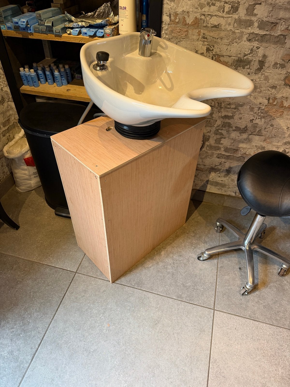 Te koop kappers wasbak met ombouw, Diensten en Vakmensen