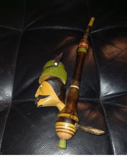 Vintage Houten Volkskunst Rookpijp – Handgesneden Figuratief, Verzamelen, Verzenden, Sigarenbandjes