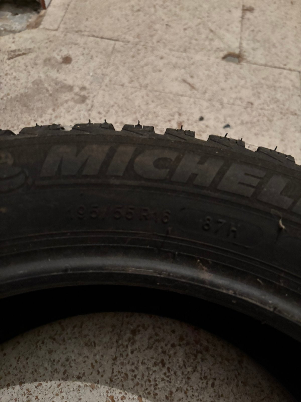 TE KOOP 4 x winterbanden Michellin, Ophalen, Zo goed als nieuw
