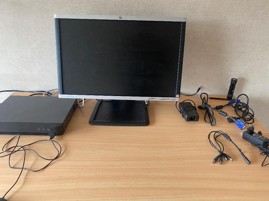 HP Beeldscherm + toebehoren, Computers en Software, Monitoren, Gebruikt, 60 Hz of minder, Overige typen, HD, Ophalen