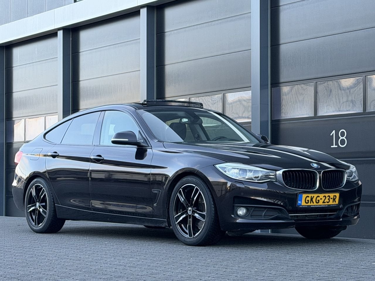 BMW 3-serie GT 320d Xenon Camera Clima EURO-6 (bj 2013), 1995 cc, Bruin, Leder, Bedrijf