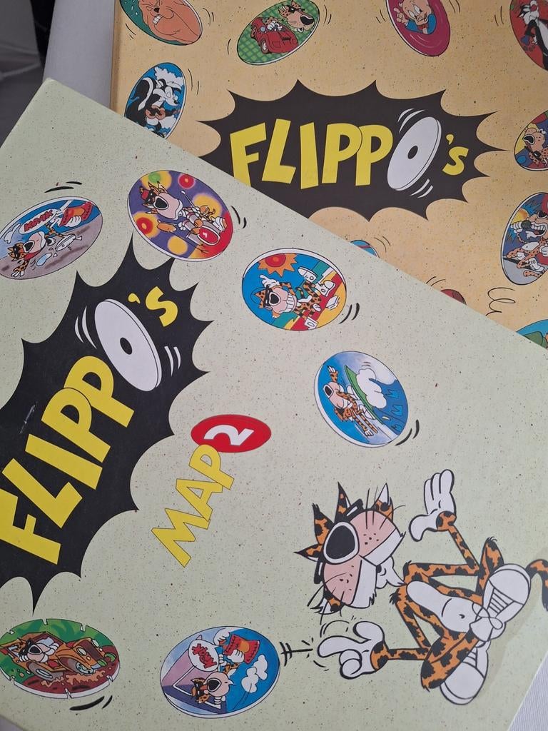2 complete Flippo mappen, Verzamelen, Ophalen, Chester Cheetos, Map, Album of Poster, Met verzamelmap(pen)