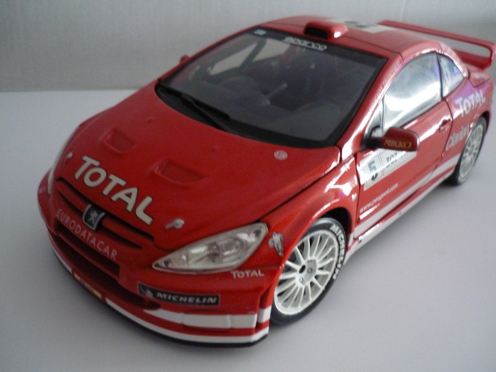 Schaalmodel 1:18 Peugeot 307 WRC Gronholm, Hobby en Vrije tijd, Ophalen of Verzenden, Gebruikt, Auto, Maisto