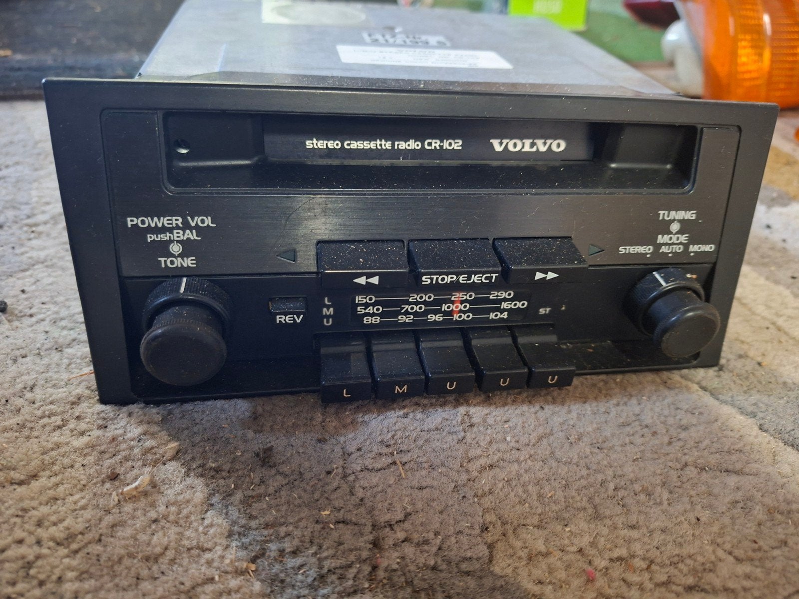 Volvo CR-102 Autoradio Cassettespeler - 740 (1987), Auto diversen, Ophalen of Verzenden
