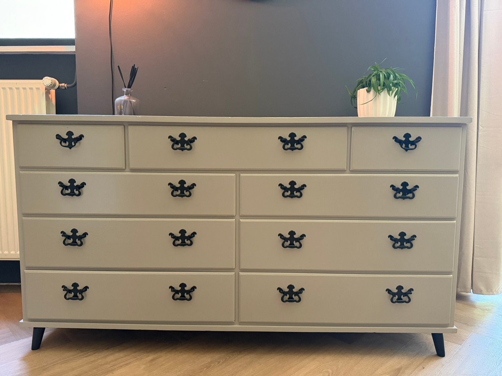 Massief houten dressoir/ladekast - stijlvol, in goede staat, Ophalen, 5 laden of meer, 150 tot 200 cm, Eikenhout