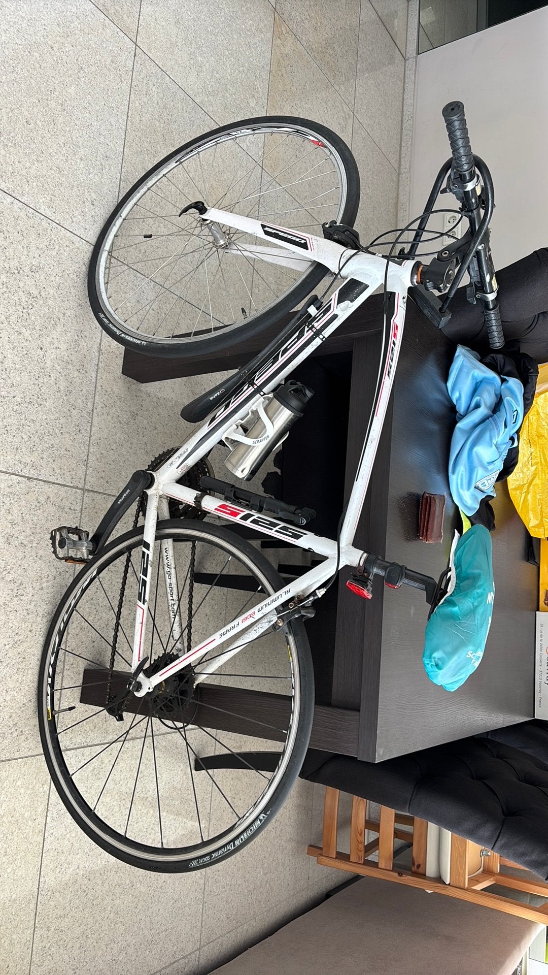 Witte racefiets in goede staat, 28 inch, Gebruikt, Aluminium, Meer dan 20 versnellingen