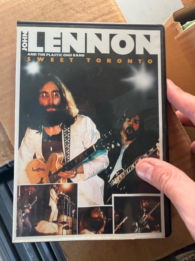 Dvd john lennon sweet toronto the beatles, Alle leeftijden, Ophalen of Verzenden, Zo goed als nieuw
