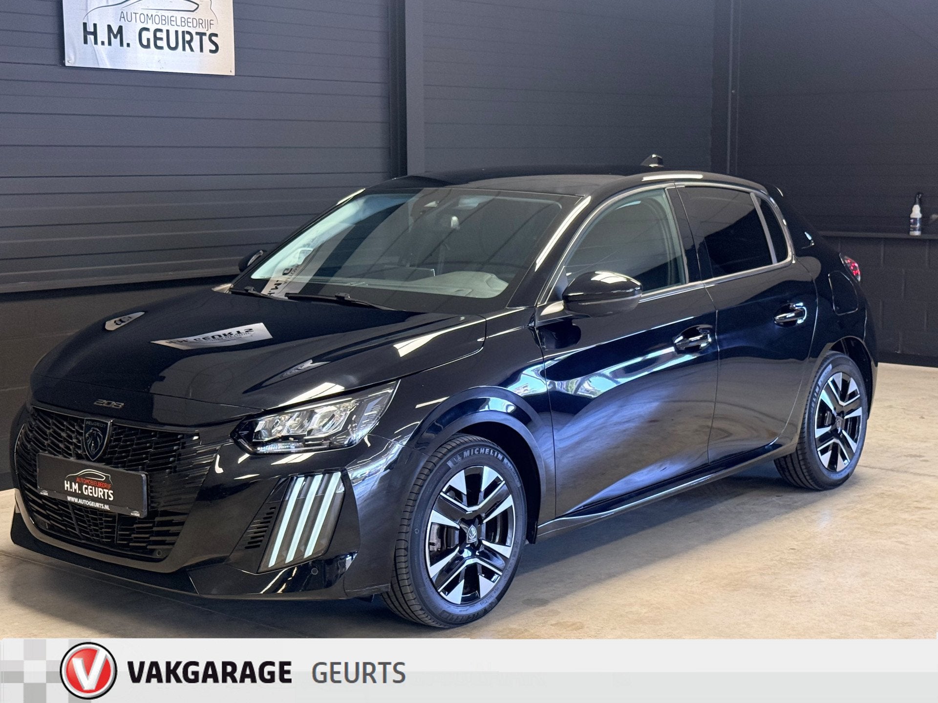 Peugeot 208 1.2 PureTech 100 Active 2024 | CarPlay | LED | C, Voorwielaandrijving, 101 pk, Gebruikt, 1199 cc