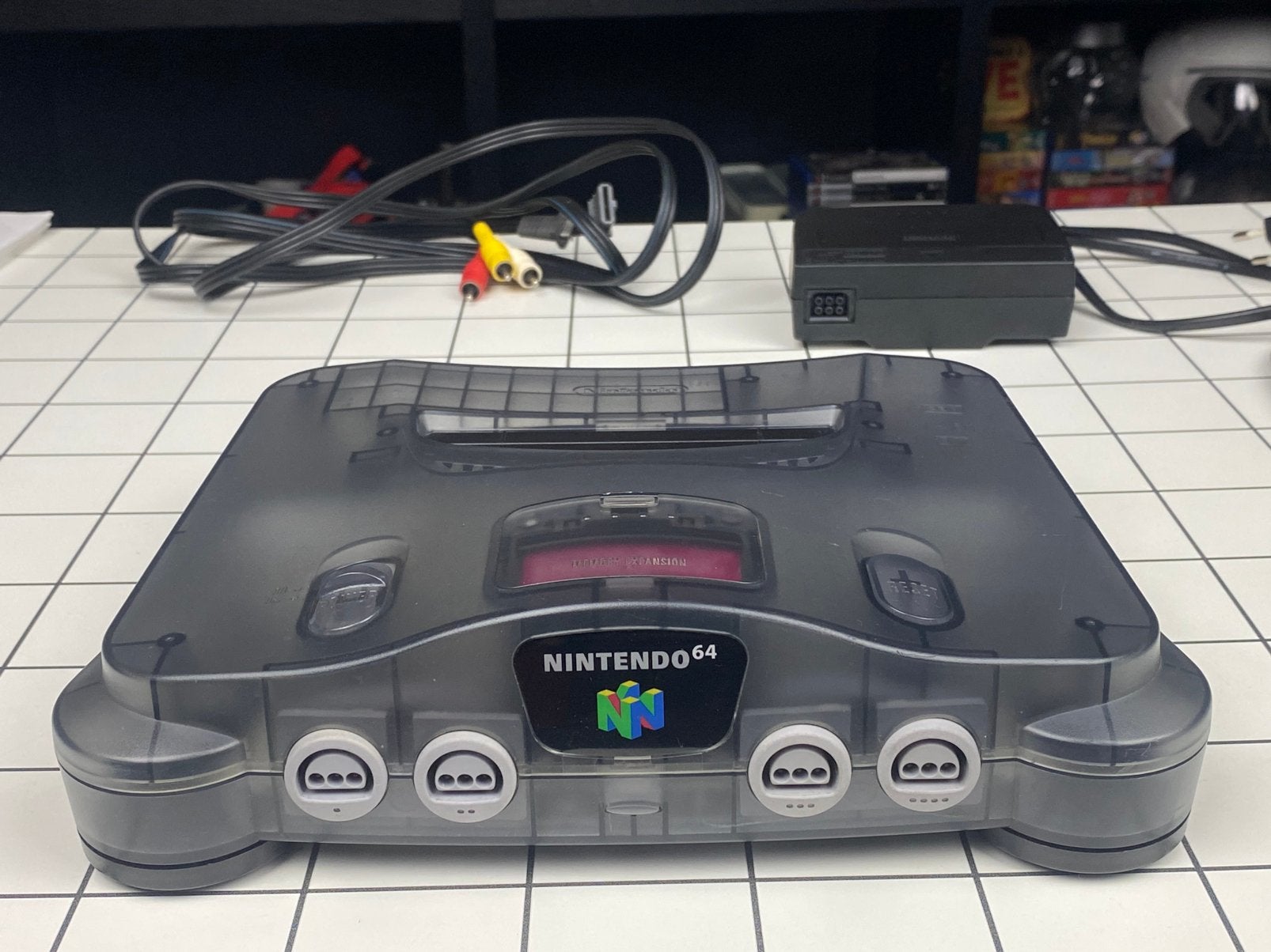 N64 Nintendo 64 Console Funtastic Series Smoke Grey Console, Nintendo, Www.nintendo.com, Ophalen of Verzenden, Zo goed als nieuw