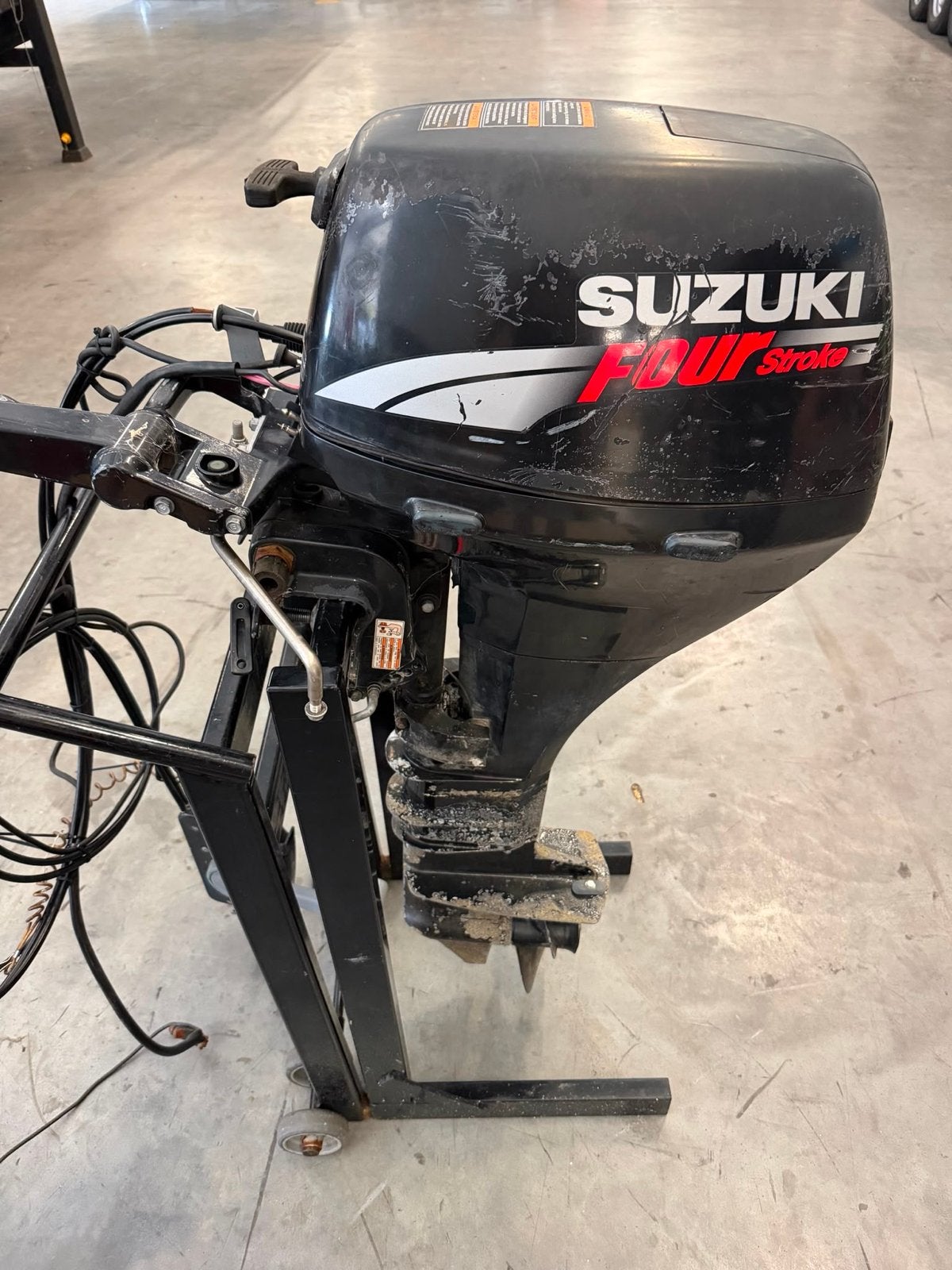 Suzuki Four Stroke buitenboordmotor, Ophalen, Gebruikt, Met afstandsbediening, 30 pk of meer
