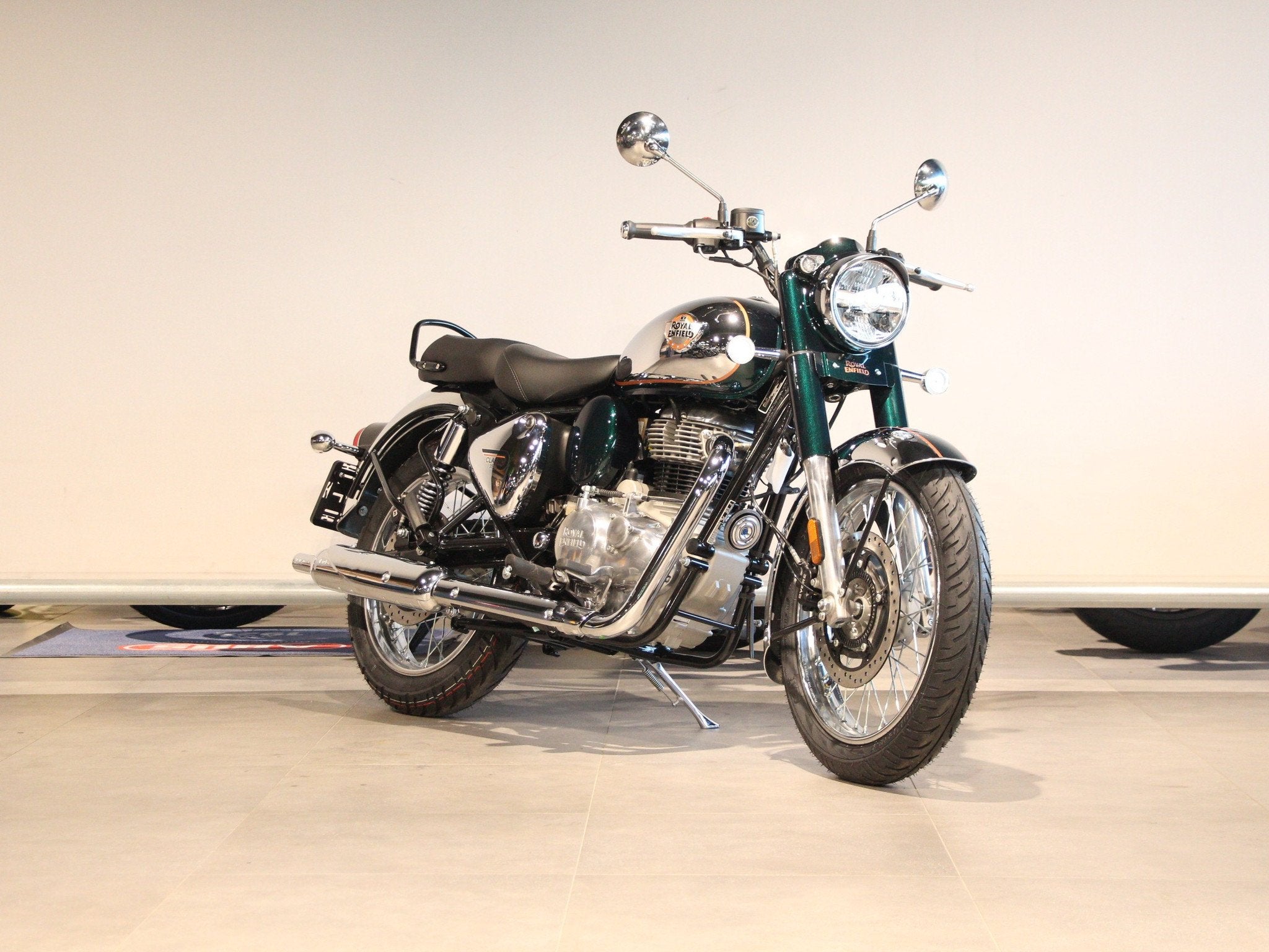 Royal-Enfield CLASSIC 350 (bj 2026), Motoren, Lorentzlaan 14
3401 MX  IJSSELSTEIN UT, Bedrijf, Overig, Info@motomondo.com
