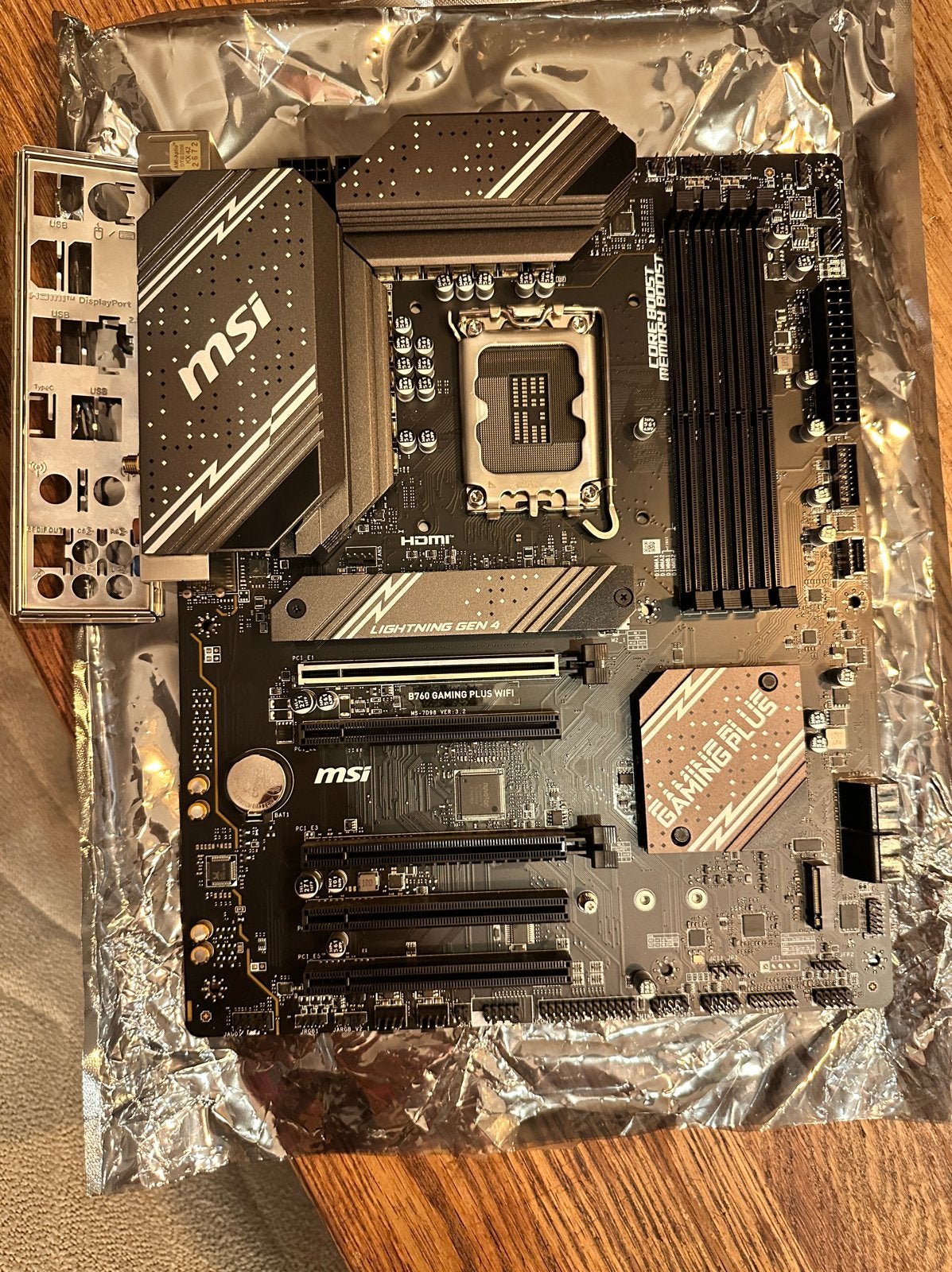 MSI B760 Gaming Plus WiFi Moederbord, Ophalen of Verzenden, Zo goed als nieuw, Intel, DDR5