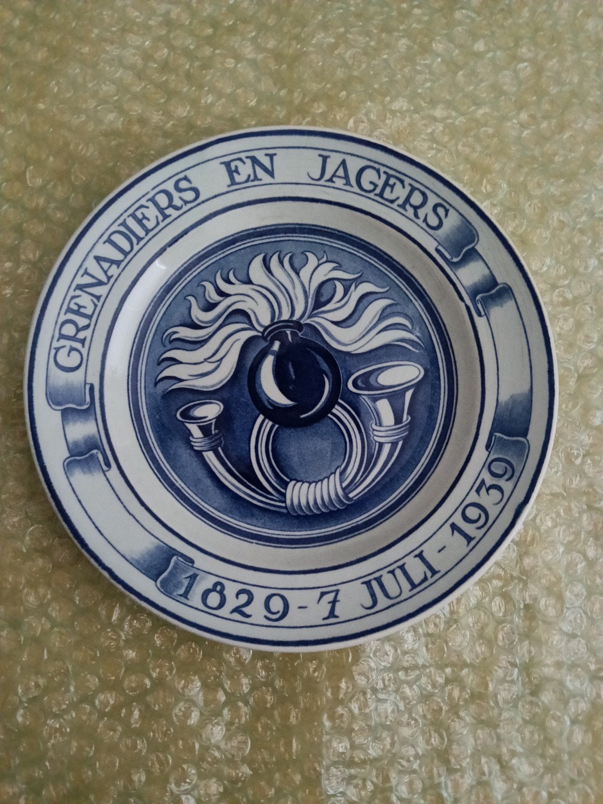 Gedenkbord Grenadiers en Jagers 1829-1939 Maastricht, Antiek en Kunst, Antiek | Wandborden en Tegels, Ophalen of Verzenden