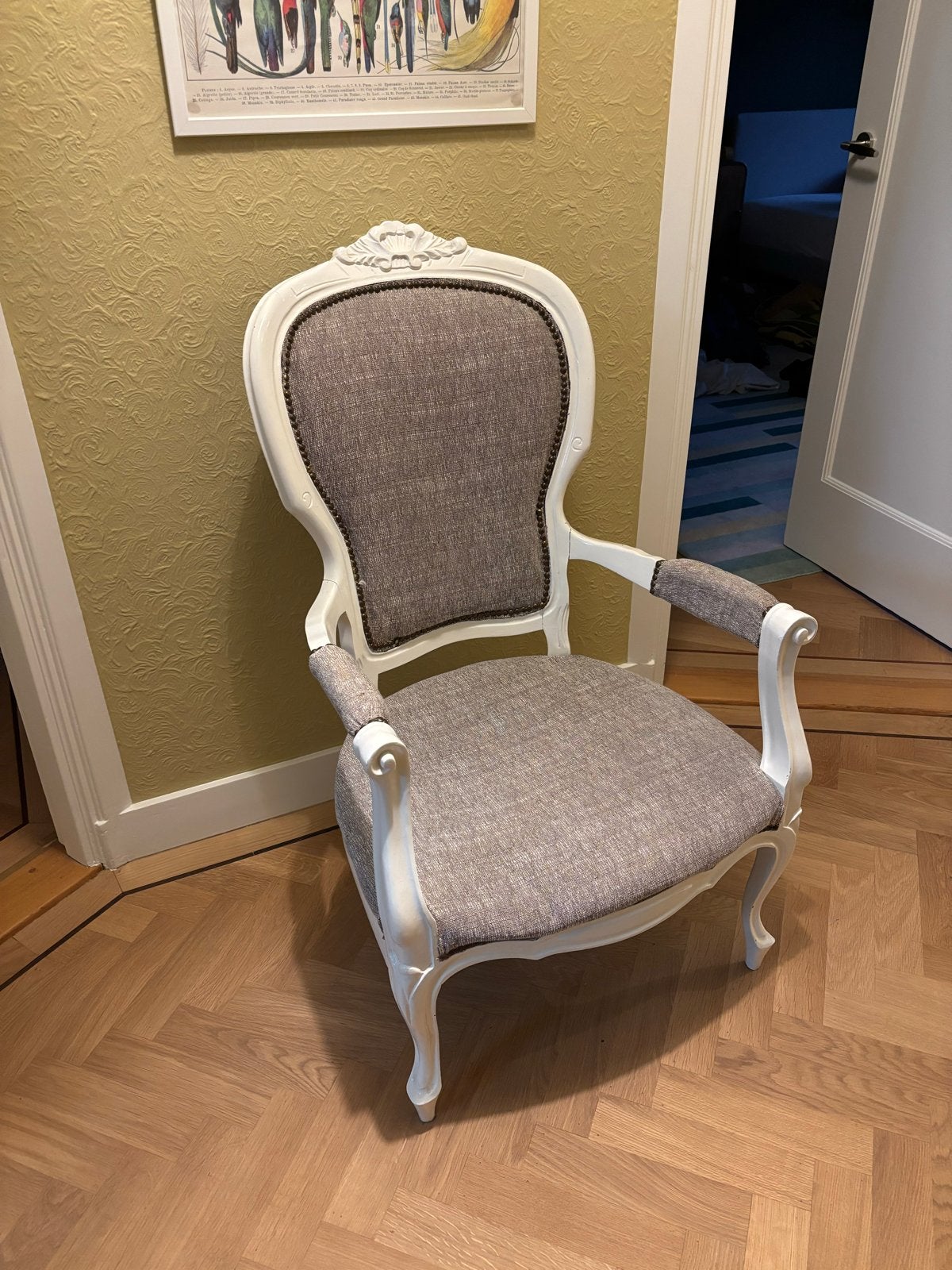 Elegante Queen Ann Stoel - Wit met Grijsbruine Bekleding, Ophalen