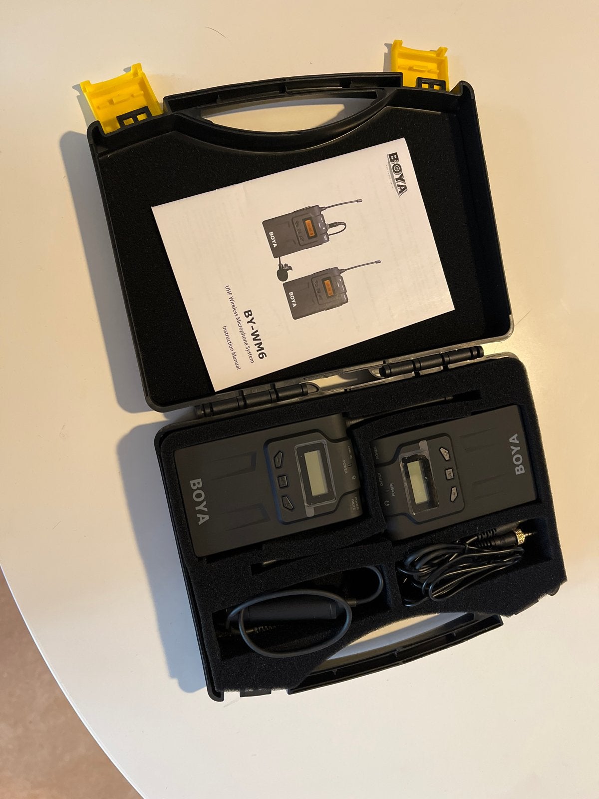 BOYA BY-WM6 UHF Draadloos Microfoonsysteem, Ophalen of Verzenden, Zo goed als nieuw, Overige typen, Draadloos