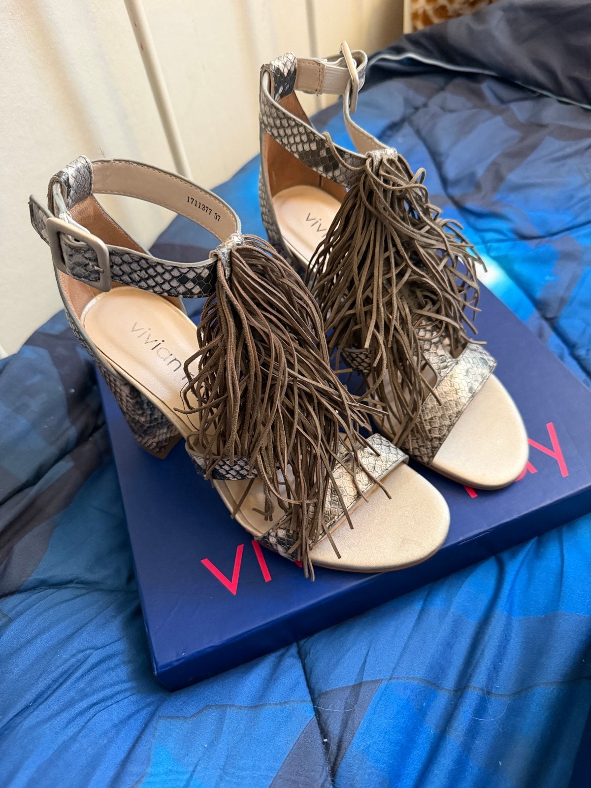Vivian Ray Sandalen met slangenprint en franjes - Maat 37, Ophalen of Verzenden, Nieuw, Overige kleuren, Sandalen of Muiltjes