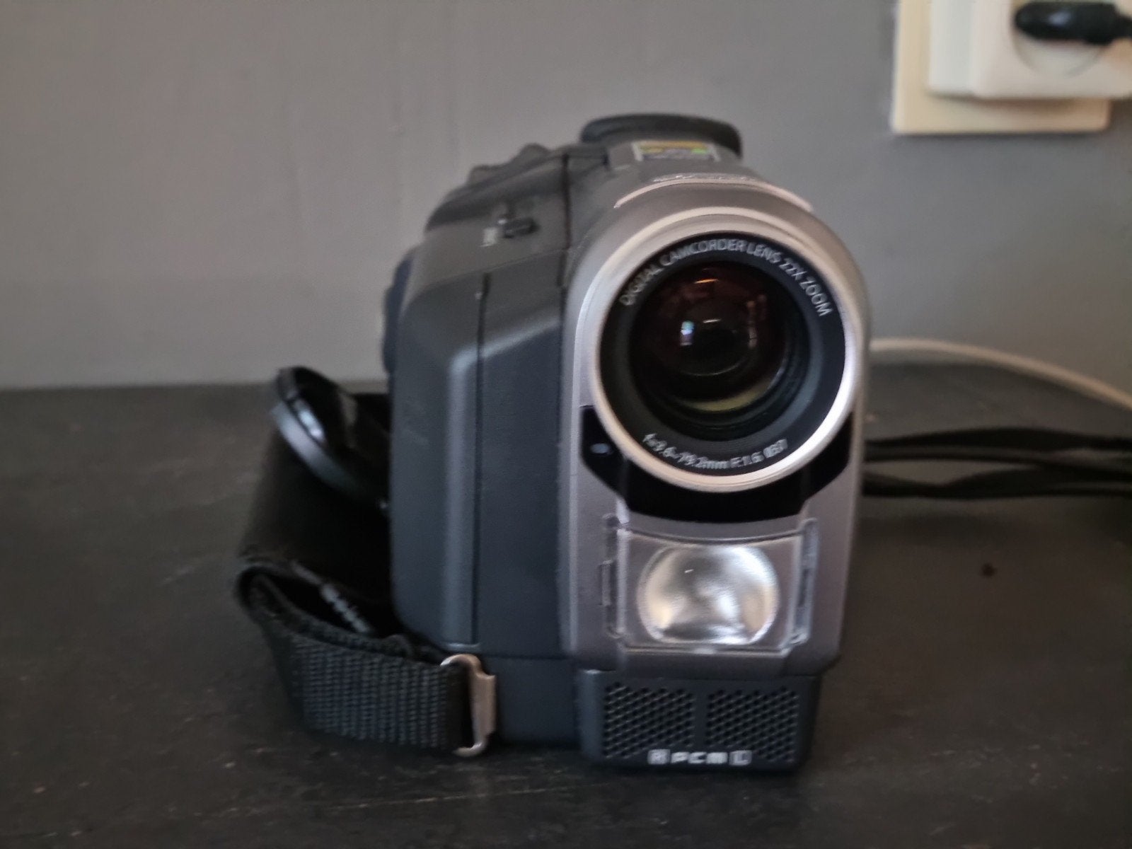 filmcamera medion MD 9069, Audio, Tv en Foto, Videocamera's Digitaal, Ophalen, Mini dv, Overige merken, Minder dan 8x