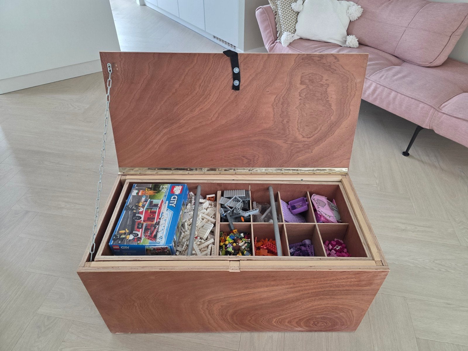 mooie grote Lego bak van hout met heel veel Lego, Ophalen, Gebruikt