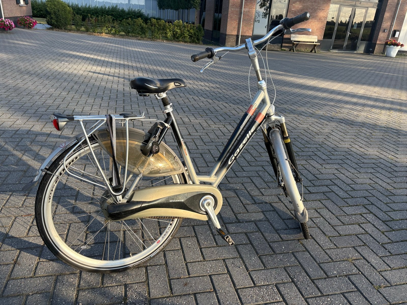 Foto 5 van Gazelle fietsen heren en dames in goede staat (set)