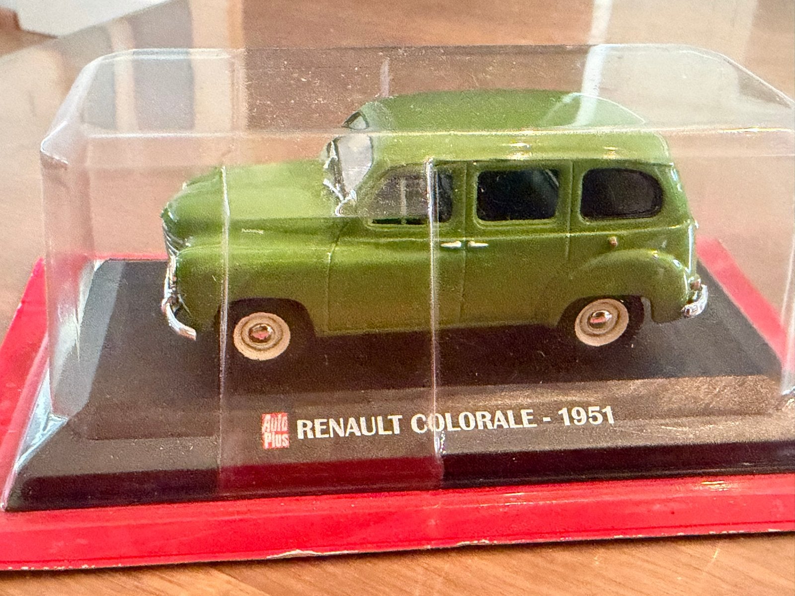 Renault Colorale 1951 modelauto met tijdschrift, Ophalen of Verzenden, Nieuw, Auto, Overige merken