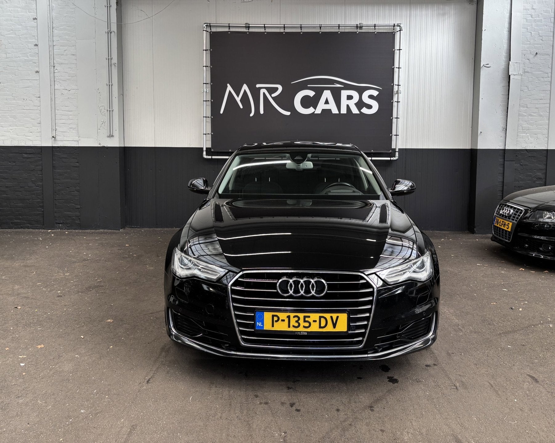 Audi A6 Limousine 3.0 TDI Business Edition Head-up/Cruise Co, Auto's, Audi, Stof, Gebruikt, 197 €/maand, 2000 kg