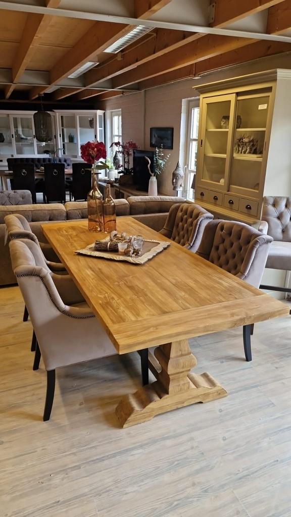 VOORRAAD 4 Landelijke Eetkamerstoelen Victoria Stof Taupe (2, Overige kleuren, Nieuw, Ophalen of Verzenden, Vier