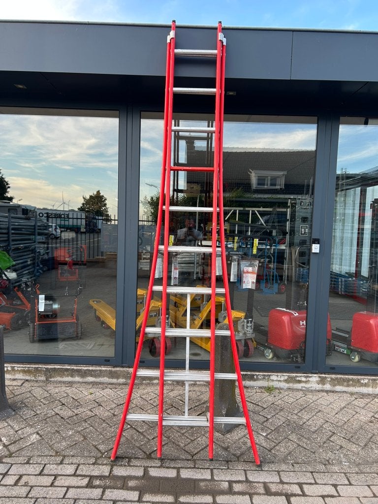 Altrex Nevada 2-delige uitgebogen ladder 2x10 Sporten, Ophalen, Gebruikt, Ladder, Opvouwbaar of Inschuifbaar