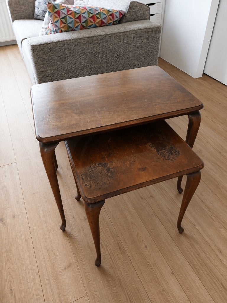 set van twee brocante tafeltjes, Minder dan 55 cm, Gebruikt, Rond, Hout