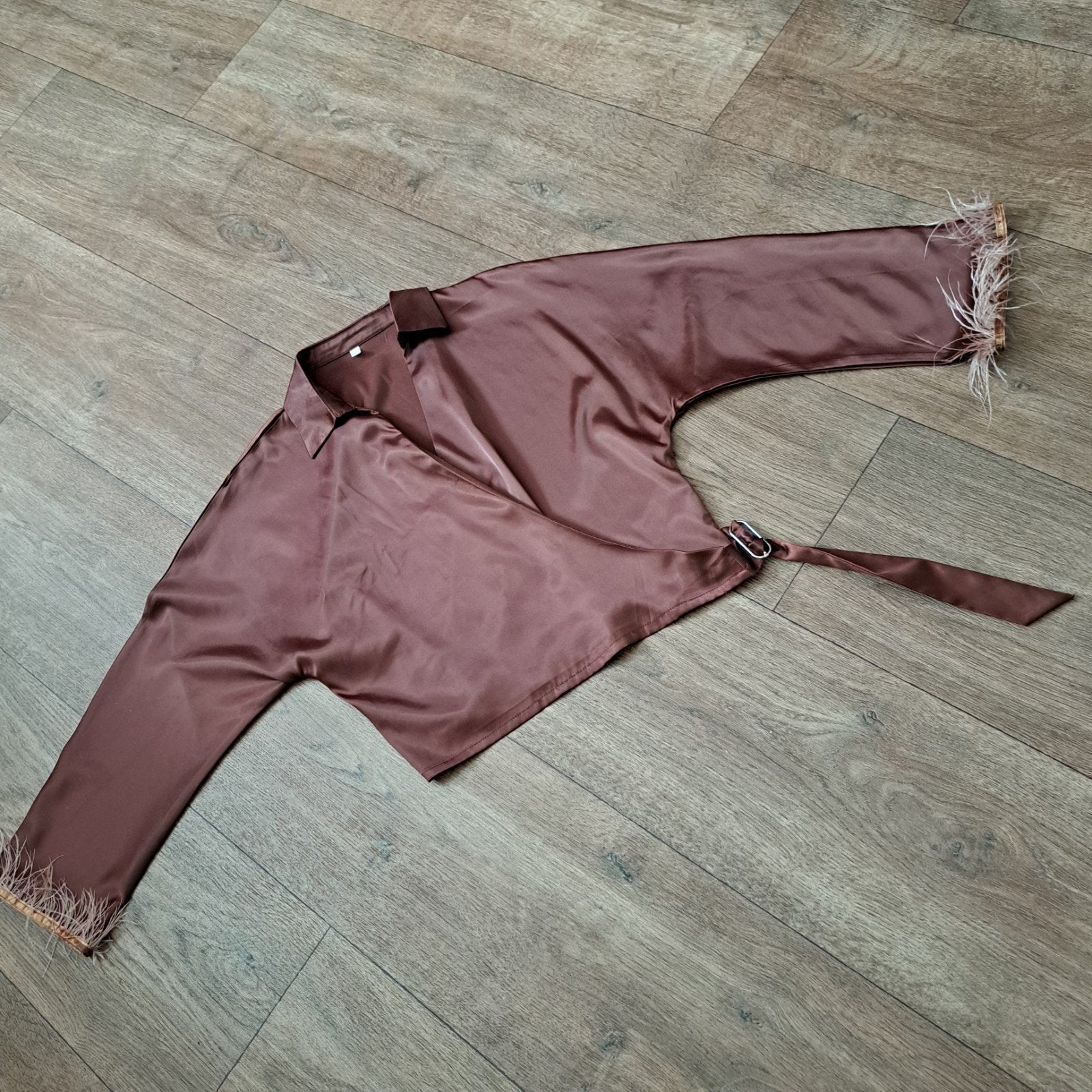 bruin satijnen blouse mt L/XL, Kleding | Dames, Ophalen of Verzenden, Zo goed als nieuw, Maat 42/44 (L), Bruin