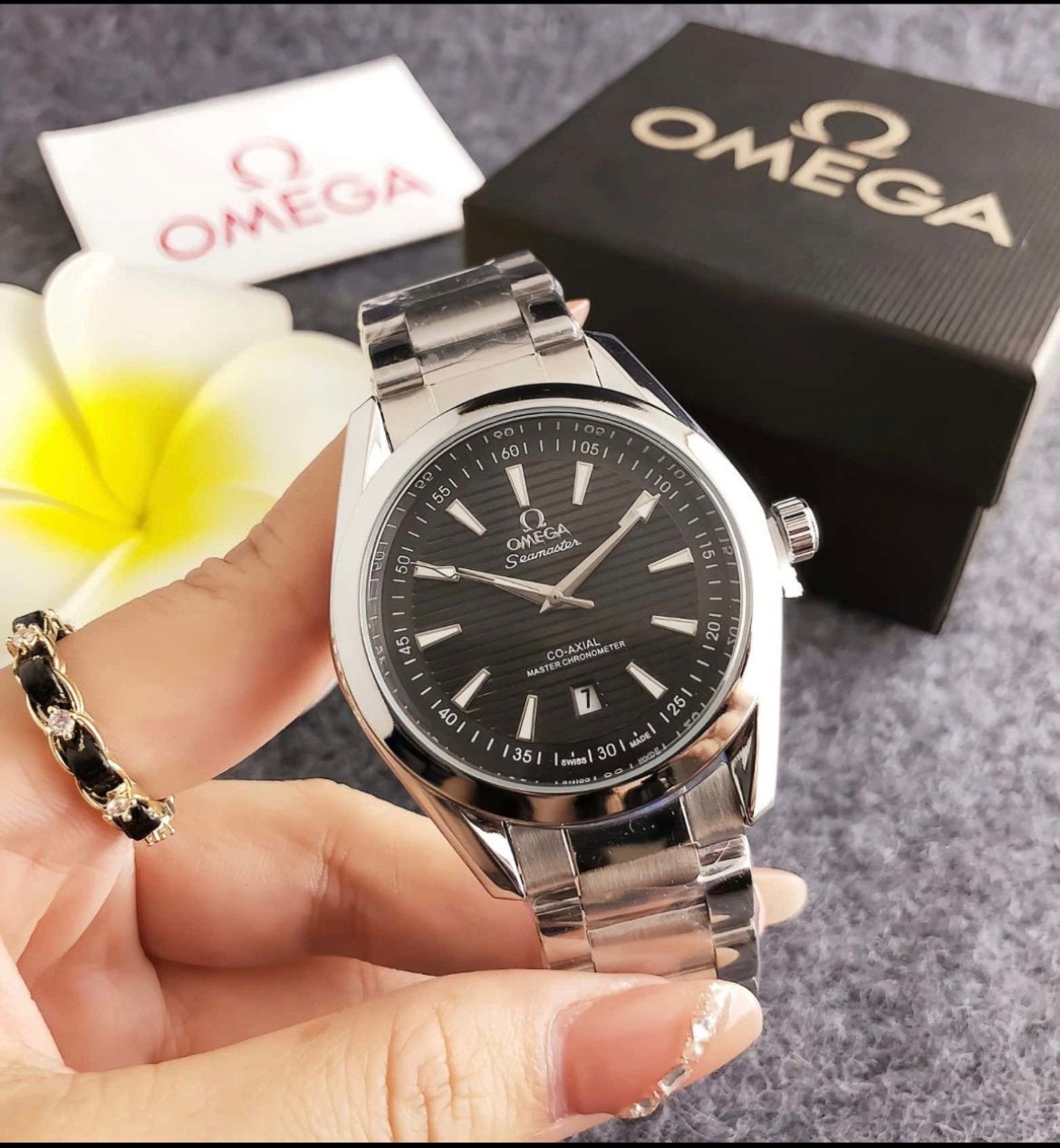 Om*ga Prachtig Horloge Stalen Band –Zwarte Wijzerplaat Nieuw, Ophalen of Verzenden, Zo goed als nieuw, Zwart, Jongen of Meisje