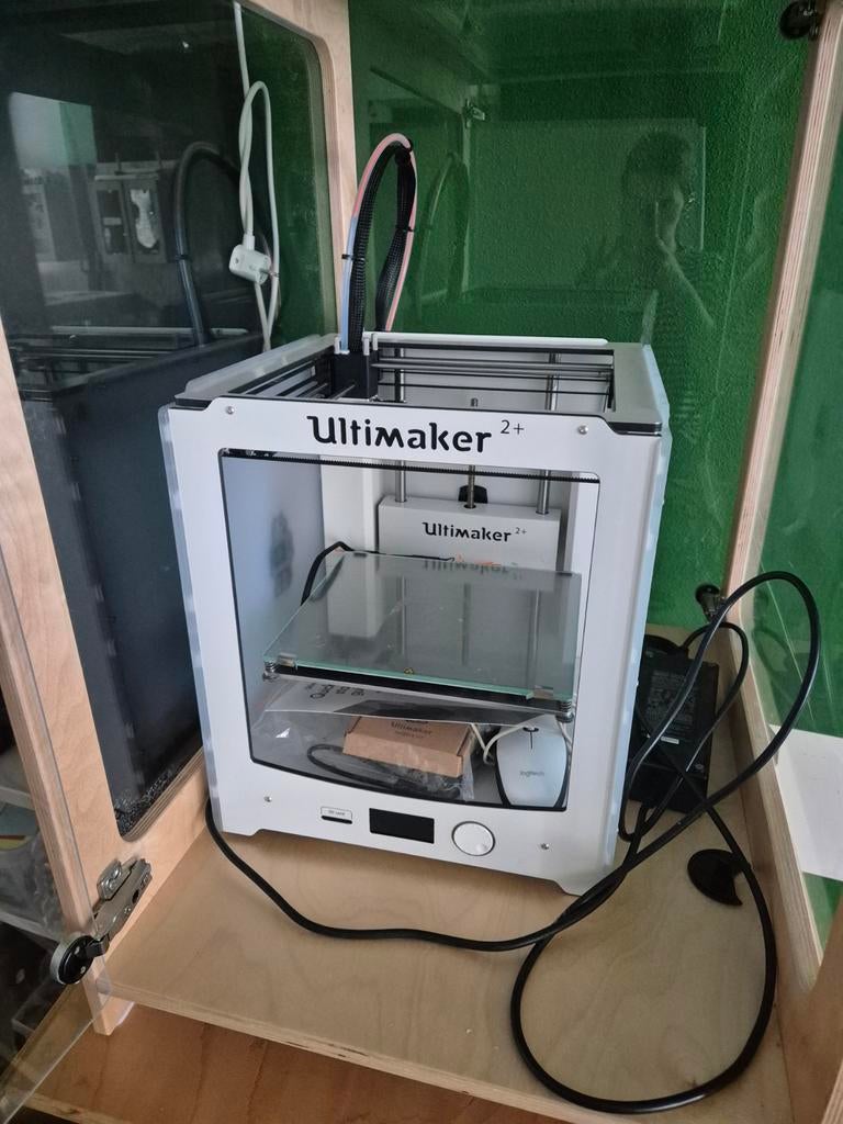 Ultimaker 2+ 3D printer - Werkt, maar heeft aandacht nodig, Ophalen