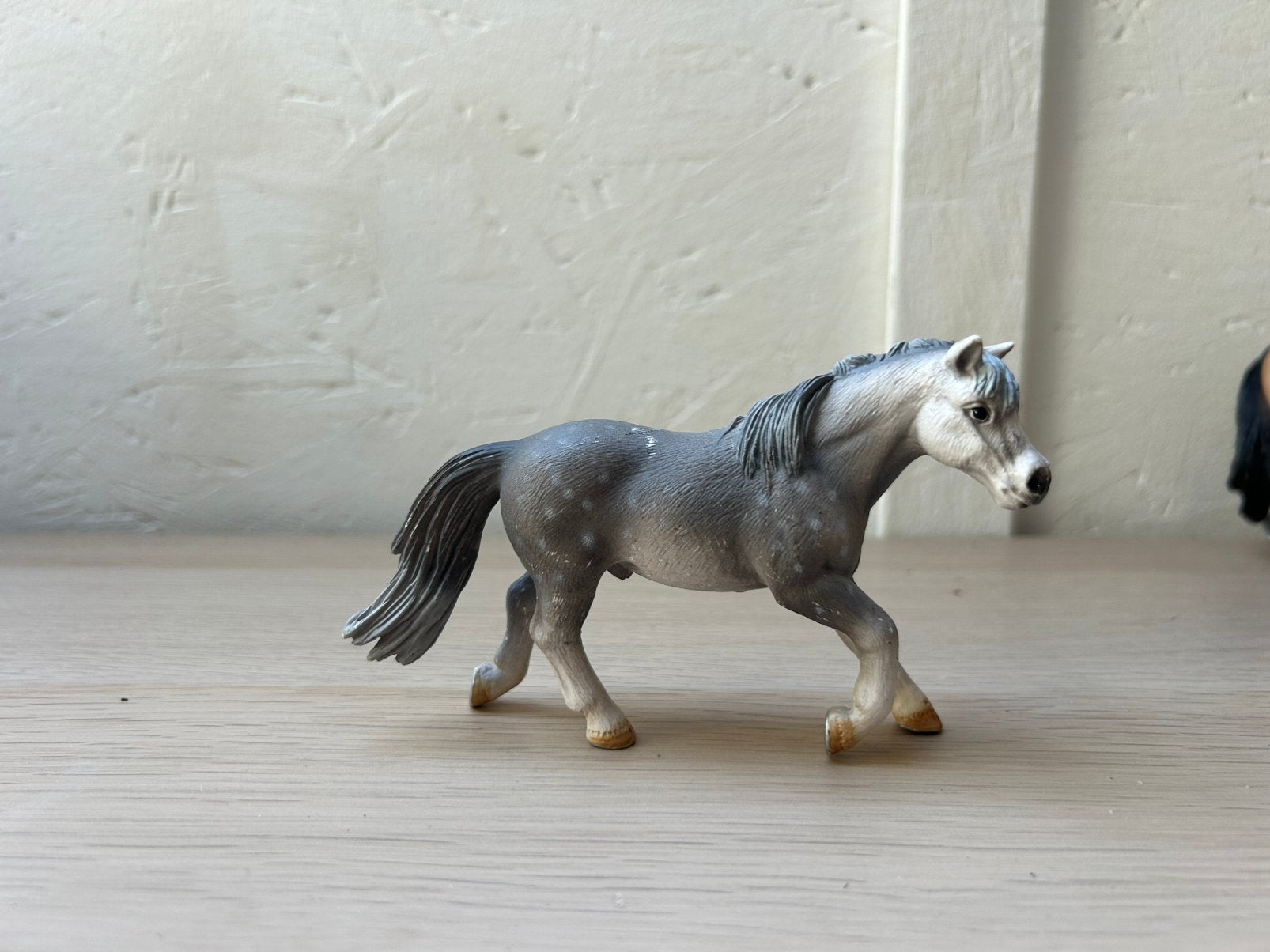 Schleich grijze rijpony, Verzamelen, Dierenverzamelingen, Ophalen of Verzenden, Zo goed als nieuw, Paard, Beeldje of Figuurtje