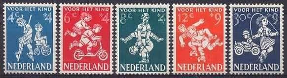 Nederland NVPH nr 715/9 ongebruikt Kinderpostzegels 1958, Ophalen of Verzenden, Na 1940, Postfris