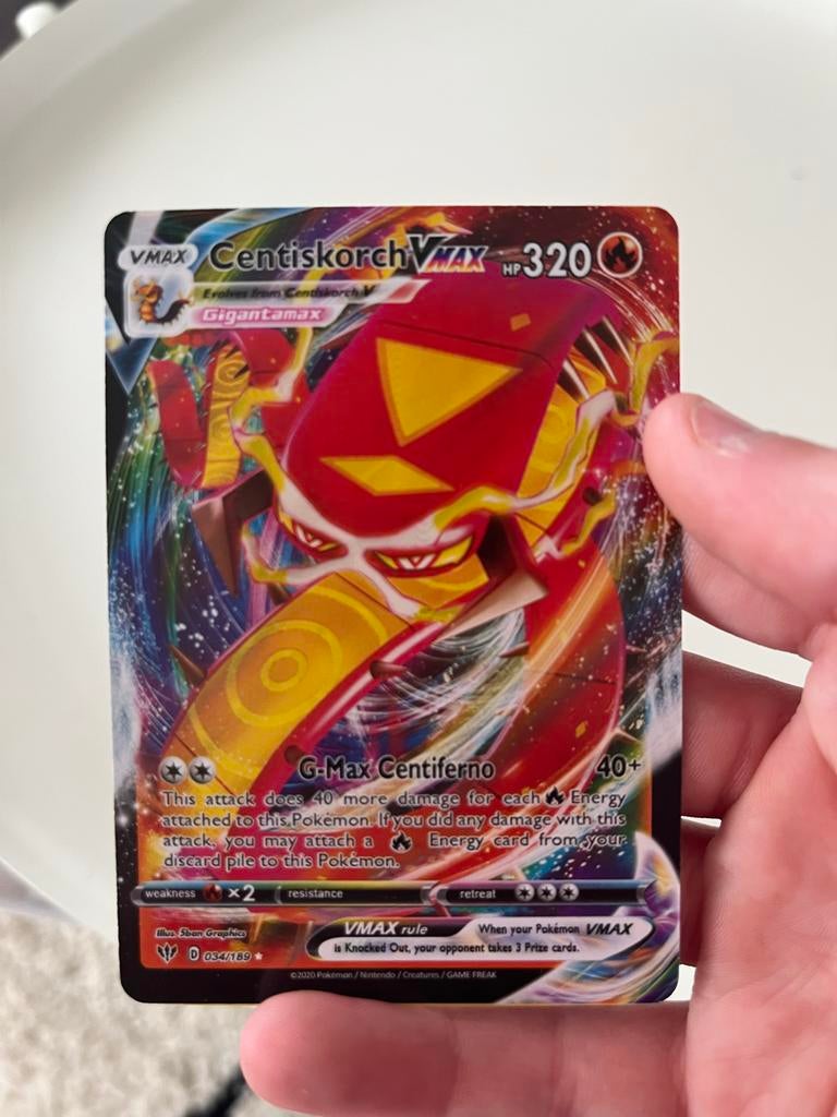 Pokémon Centiskorch VMAX Gigantamax Kaart, Ophalen of Verzenden, Zo goed als nieuw, Losse kaart