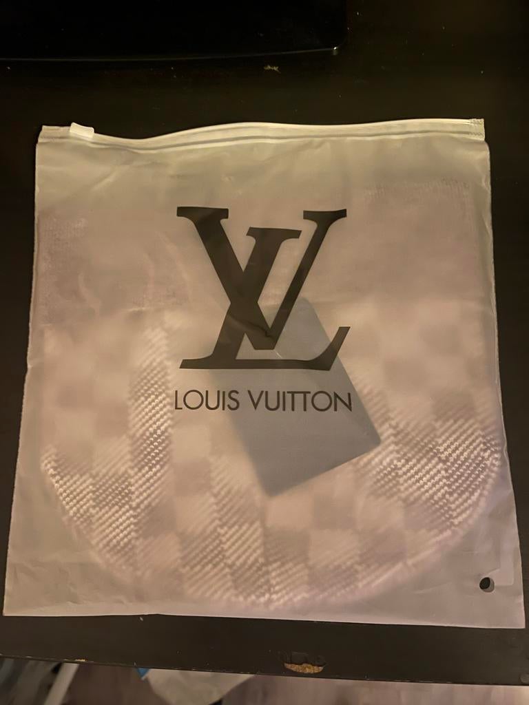 Louis Vuitton Muts - Nieuw met label, Ophalen of Verzenden, Zo goed als nieuw