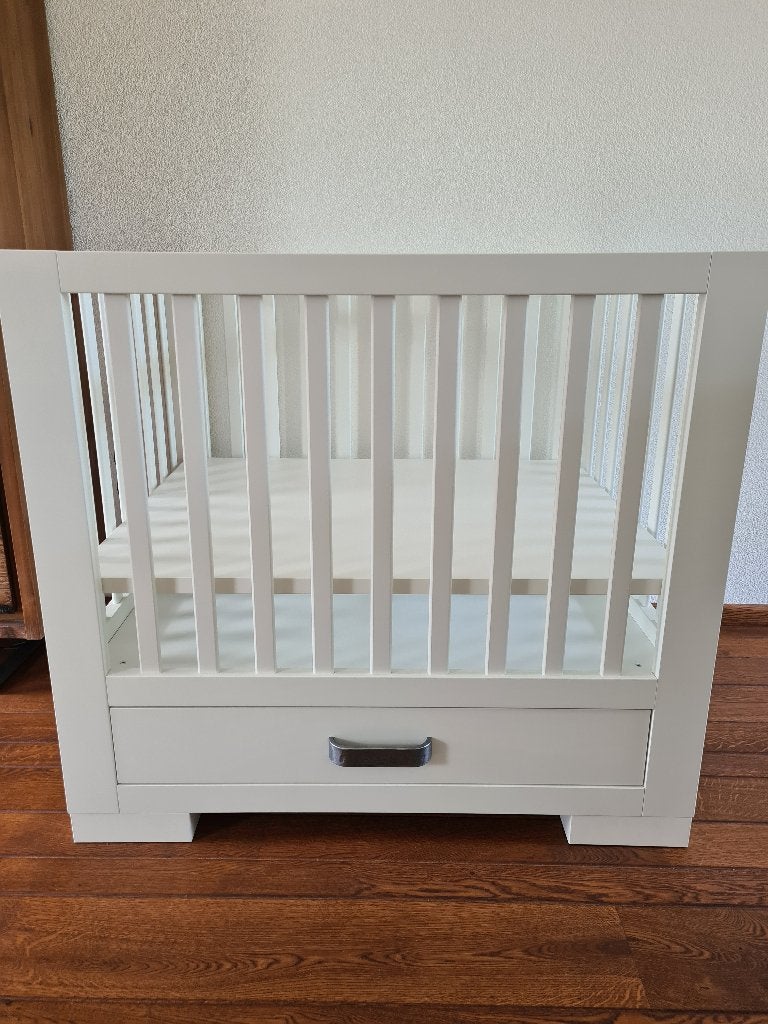 Kidsmill Brent box wit met lade 105 x 86, Ophalen, Zo goed als nieuw, Vierkant, In hoogte verstelbaar