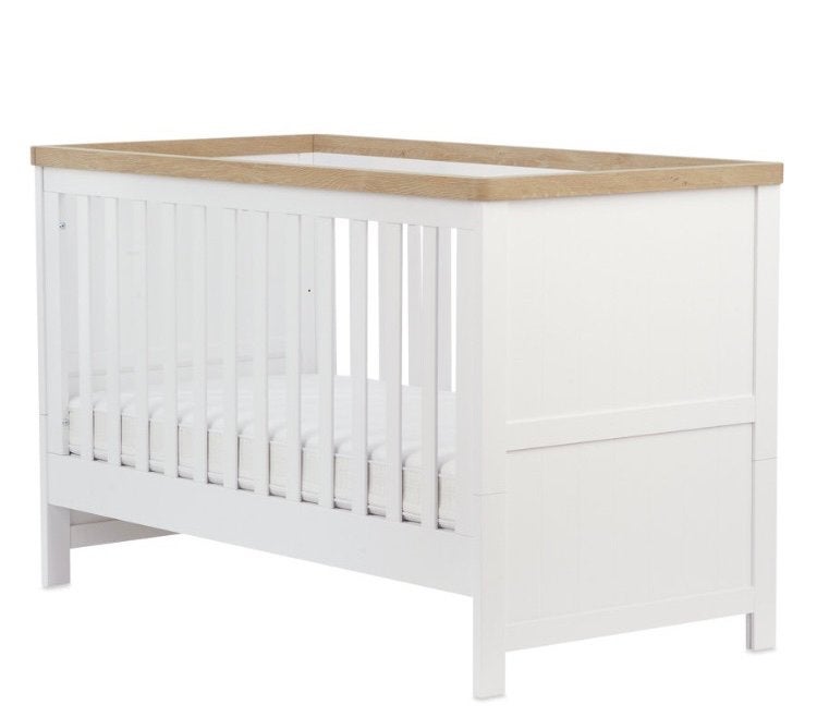 Wit ledikant met eikenhouten - Mothercare, Ophalen of Verzenden, Zo goed als nieuw, Ledikant