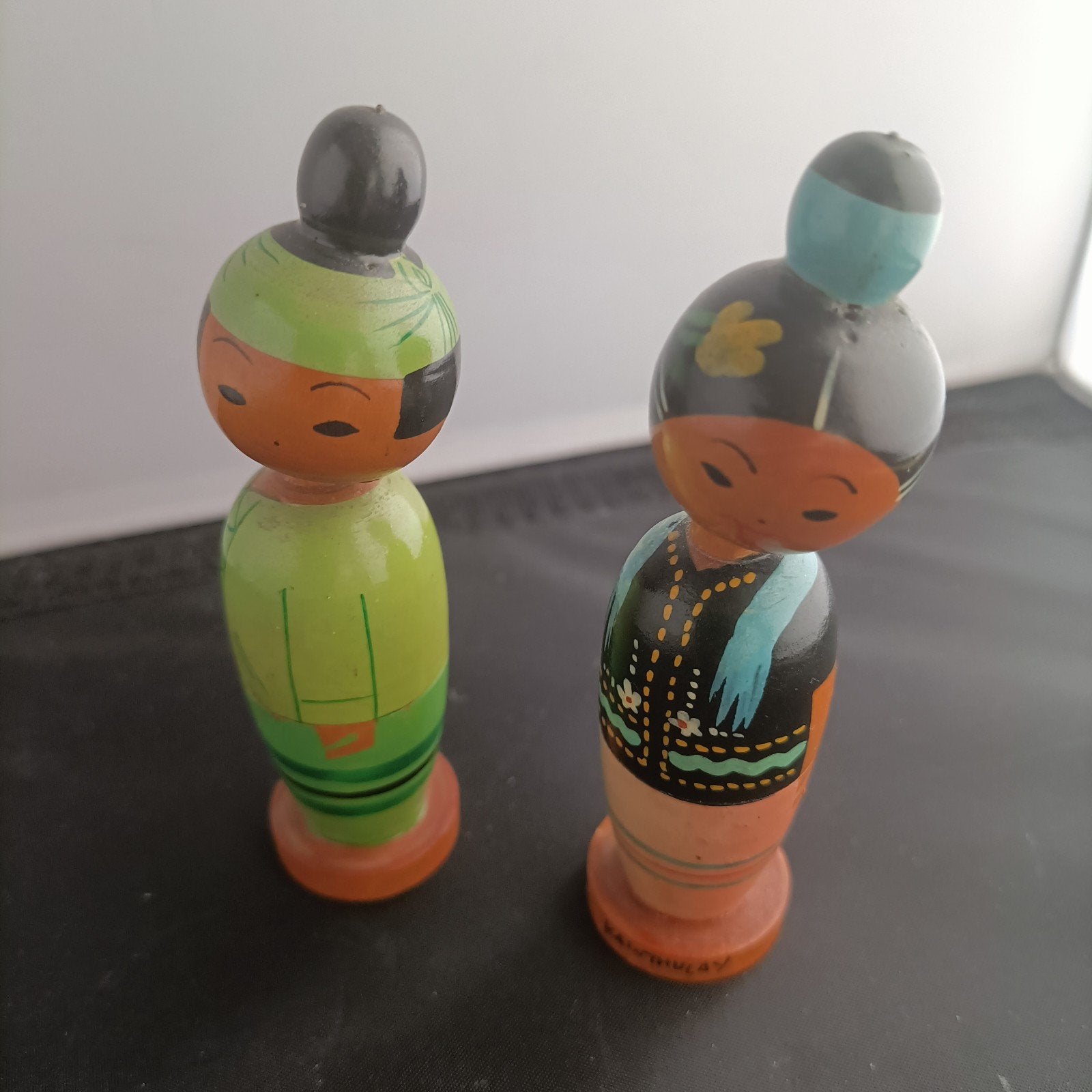 Vintage houten poppetjes Shan en Kawthulay, Verzenden, Gebruikt