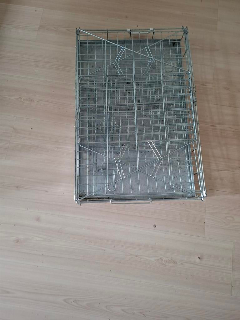Honden bench, Dieren en Toebehoren, Ophalen of Verzenden, Gebruikt, Minder dan 75 cm, Minder dan 65 cm
