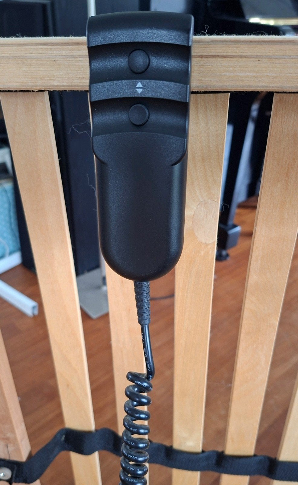 Foto 5 van Twee lattenbodems elektrisch verstelbaar 90x200 (ook los TK)