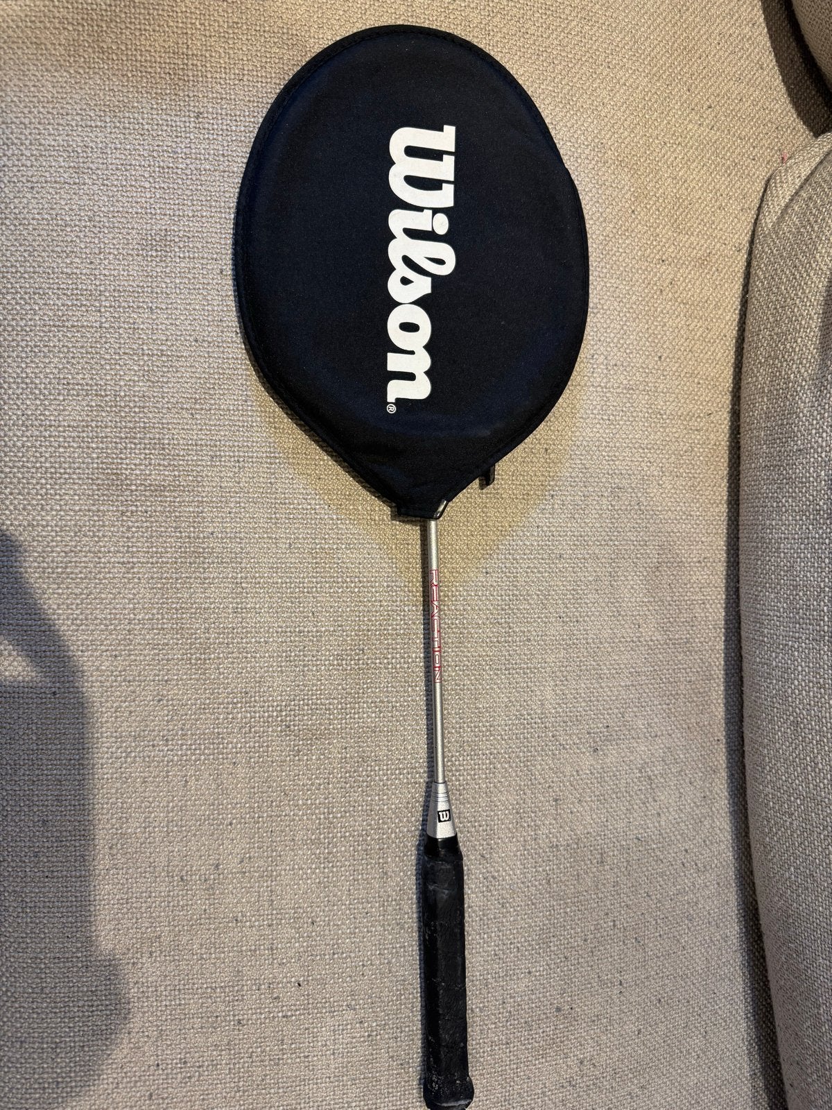 Wilson badmintonracket met hoes, Sport en Fitness, Badminton, Ophalen, Gebruikt, Racket(s)