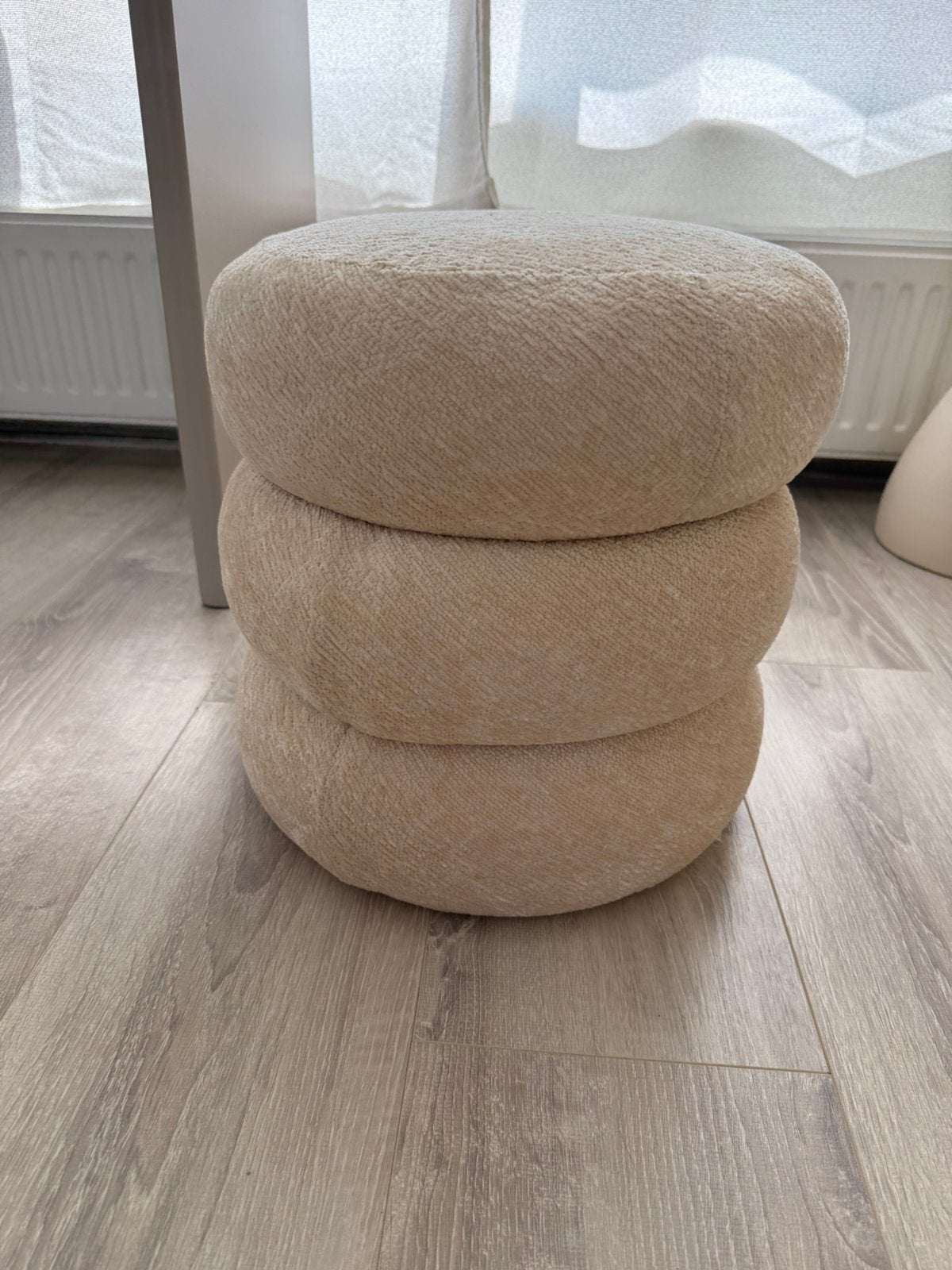 Beige poef, Ophalen, Nieuw, Rond, Minder dan 50 cm