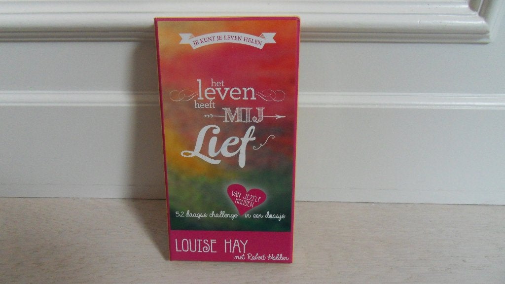 Louise Hay : Het leven heeft mij lief : kaarten + boekje, Boeken, Gelezen, Achtergrond en Informatie, Ophalen of Verzenden, Louise Hay