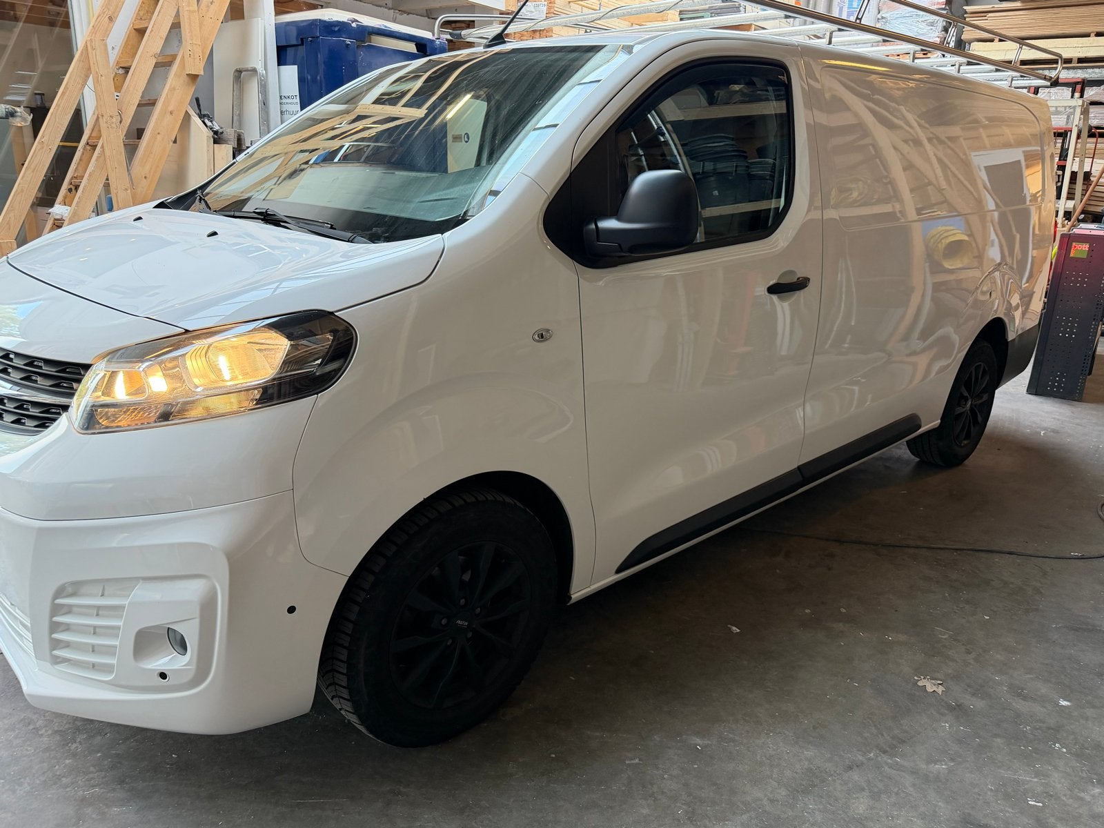 Opel Vivaro GB 2.0 Diesel 150pk L3h1 S/S Verh. Laadv. 2020, 4 cilinders, Wit, Particulier, 149 pk